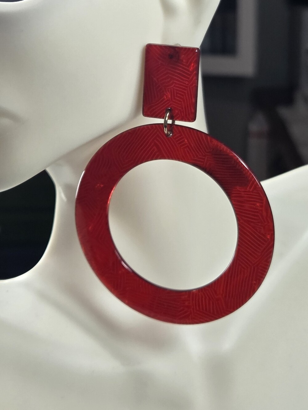 vintage big red round flat hoop earrings 80s acrylic pierced 2in foil look retro